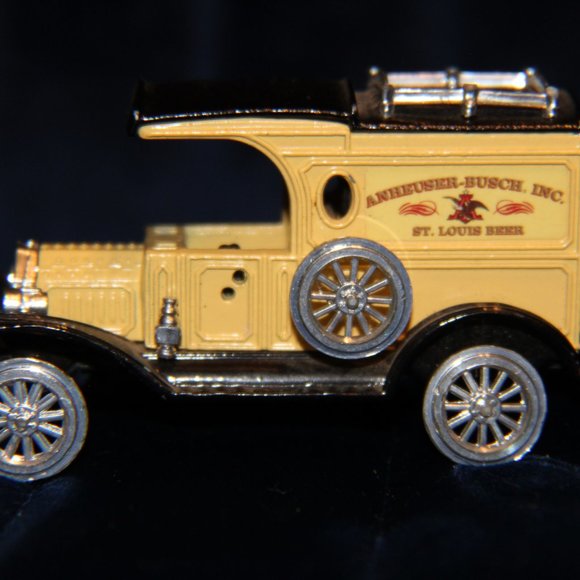 Vintage**1918 Ford Model Anheuser-Busch, Inc. St. Louis Beer - Picture 1 of 6
